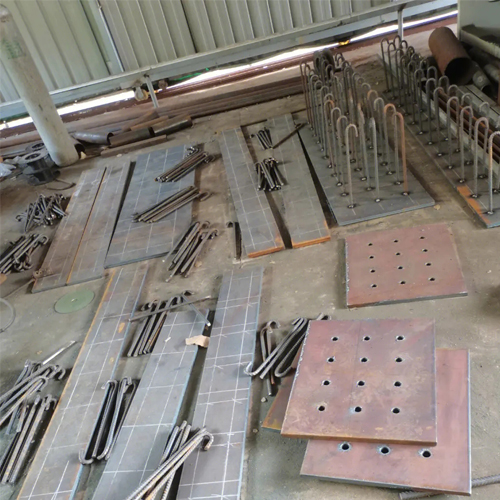 有哪些其他因素会影响青海预埋件位置的确定？